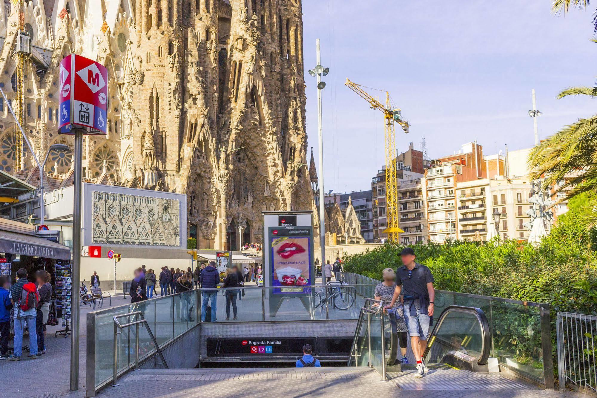 Boutique Hostemplo Sagrada Familia Hotell Barcelona Eksteriør bilde