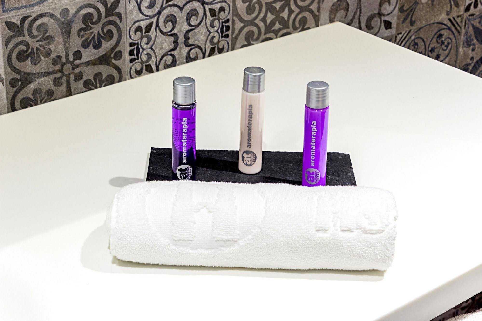 Boutique Hostemplo Sagrada Familia Hotell Barcelona Eksteriør bilde